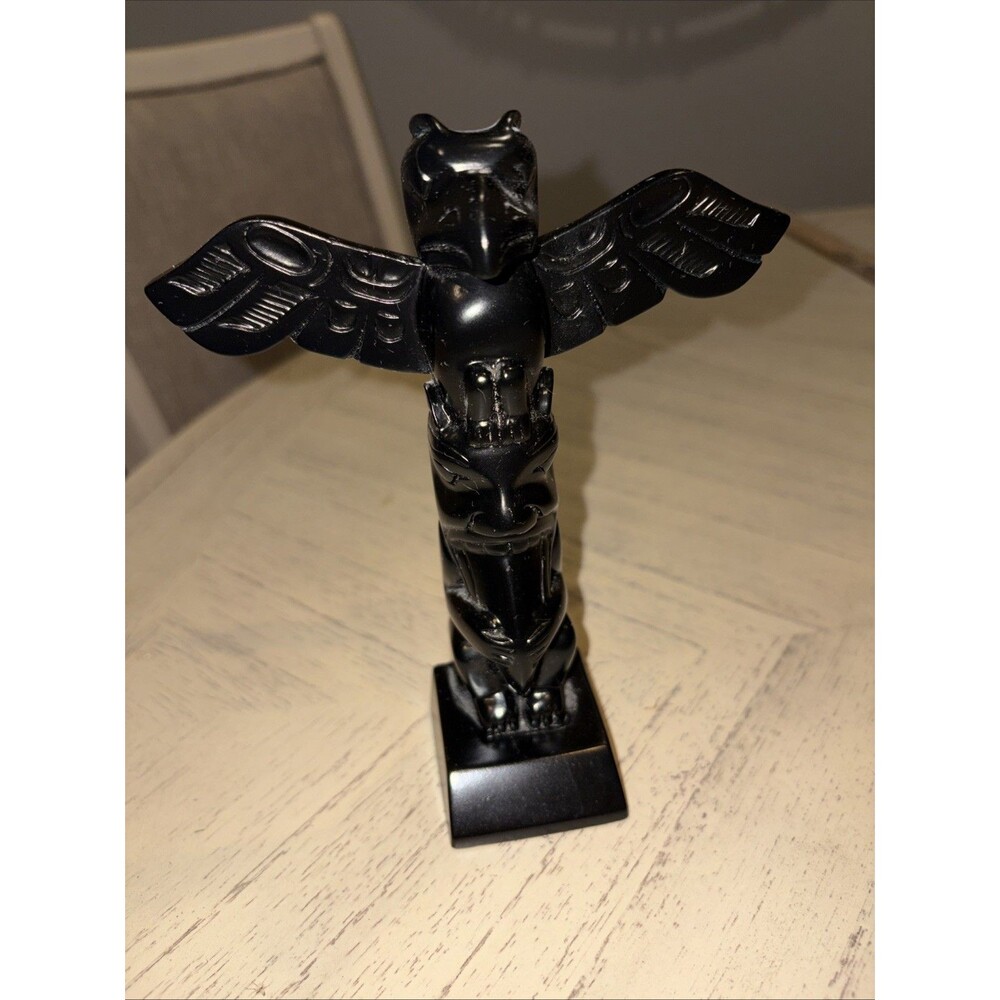 Thunderbird & Wolf Black Boma / Pearlite Totem 7” T Made in Canada